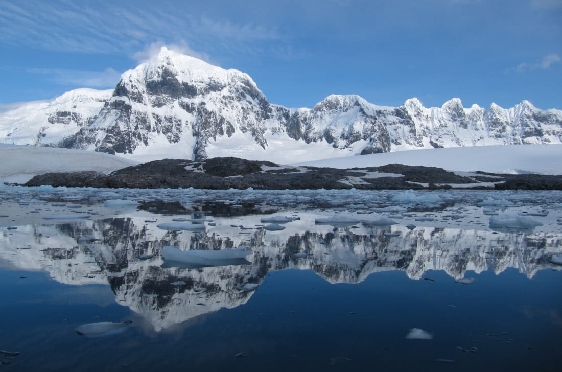 Passenger limits on Antarctic cruise ships for the season